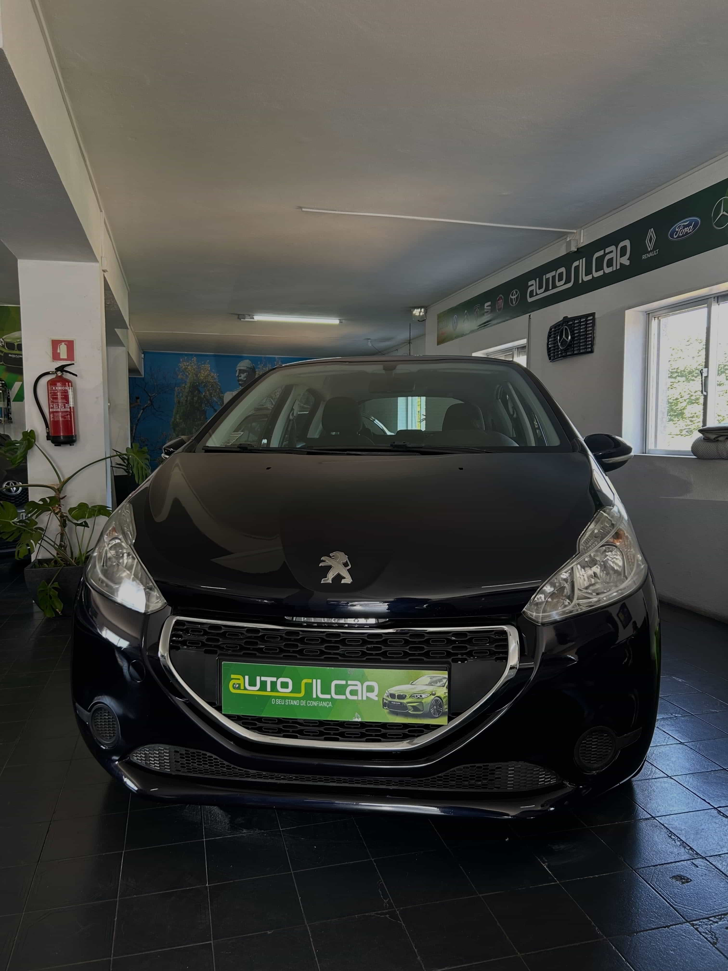 PEUGEOT 208 usado em Guimarães