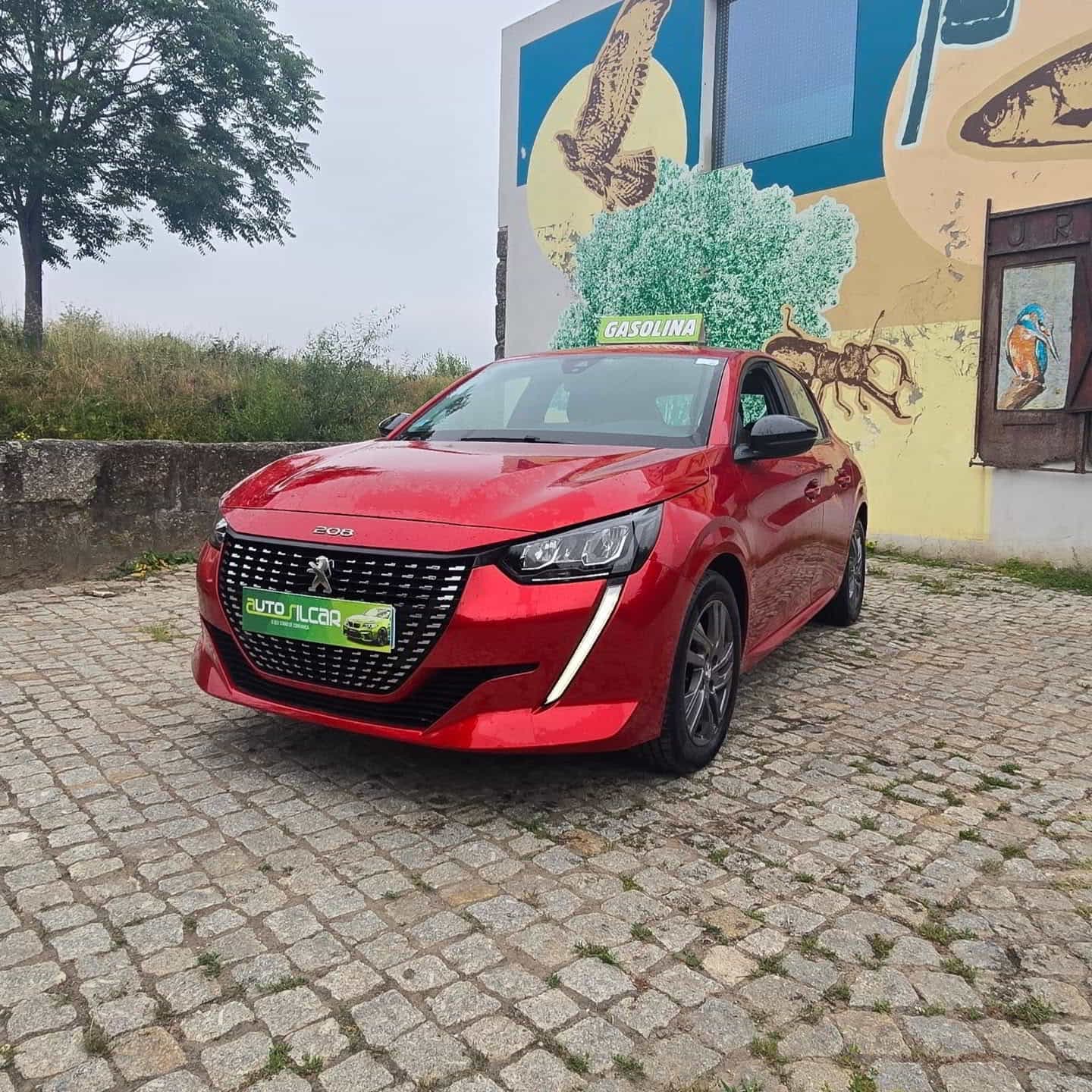 PEUGEOT 208 usado para venda em Guimarães - Foto 1